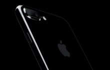 IPhone 7 plus auf schwarzem Grund