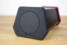 Anschlüsse mit geschlossener Abdeckung zum Schutz gegen Feuchtigkeit