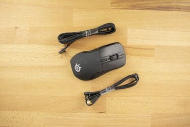 Zwei Kabel sind inklusive