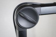 Eins der Federgelenke