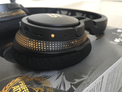 Das Licht blinkt rot.