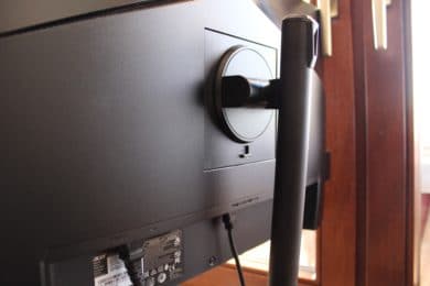 Standfuß am Monitor