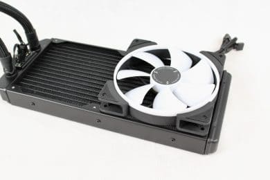 Radiator mit Lüfter