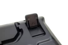 Aufgeklappter Standfuß