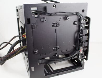 Vorne ohne Abdeckung