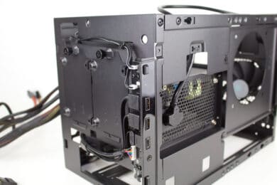 Vorne ohne Abdeckung