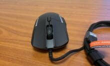 Die SteelSeries Rival 5 von vorne