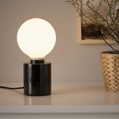 Bild der neuen IKEA TRÅDFRI E27 mit 470 lumen