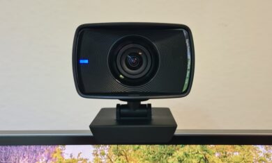 Detailaufname der Facecam mit aktiver Status-LED