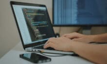 Programmierer - Quelle: pixabay.com Nutzer: Arif Riyanto