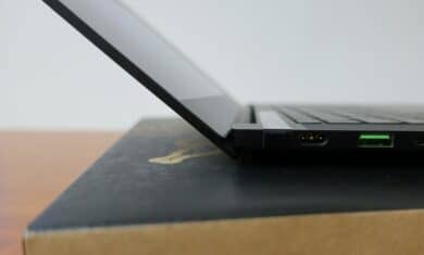 Razer Blade 14 Display Neigung