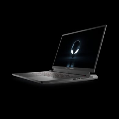 Alienware m17 R5