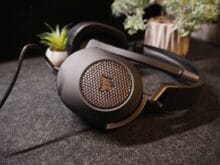 Corsair HS65 Surround Design