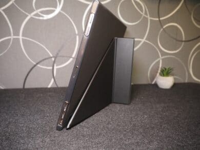 LC Power LC-M16-4K-UHD-P-OLED Hülle