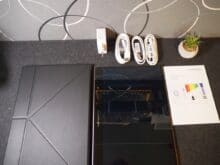 LC Power LC-M16-4K-UHD-P-OLED Lieferumfang