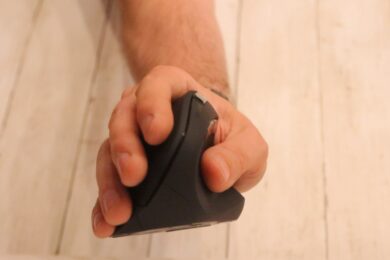 Haltung der Maus von vorne