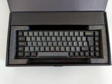 Die Akko Black & Gold 3068B Plus in ihrer Verpackung