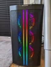 Die beleuchtete Front des Pure Base 500 FX