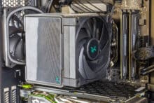 Der einsatzbereite DeepCool AK500 im Testsystem