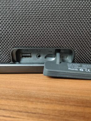 Die Anschlüsse des Tronsmart Bang Mini