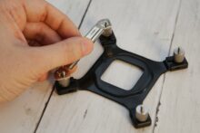 Brackets werden angebracht