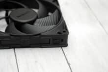 be quiet! Silent Wings Pro 4 mit Radiator-Eck