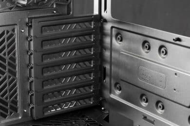 Erweiterungskartenslots am Cooler Master MasterBox 520
