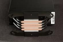 Unterseite des NZXT T120 RGB Luftkühlers mit freier Kontaktfläche