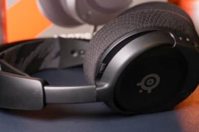 SteelSeries Arctis Nova 1