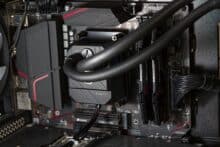 Montierte Alphacool Eisbaer Pro Aurora 360 CPU AIO