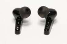 Zwei Inear-Kopfhörer von vorne