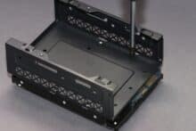 Festplatte wird festgeschraubt