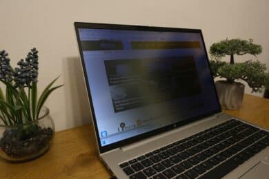 HP EliteBook 865 G9 Display