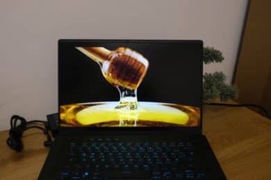 ASUS ROG Zephyrus M16 Display