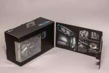 Geöffnete Front an der Verpackung der Seasonic MagFlow