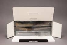 Drei Lüfter-Packungen im Seasonic-Karton