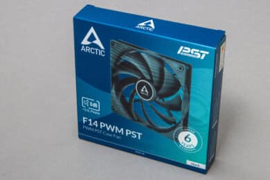 Arctic F14 PWM PST Packung von vorne