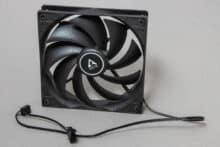 Arctic F14 PWM PST von vorne