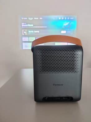 Ein Summen ist während dem Betrieb wahrnehmbar.