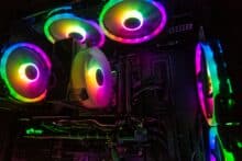 Lüfter in Regenbogenfarben