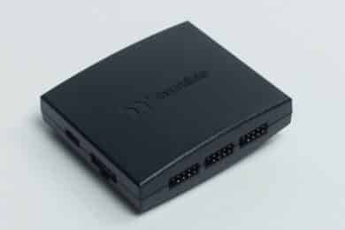 Schwarzer Lüfter Controller von vorne