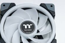 Reversed Lüfterblätter auf dem Thermaltake SWAFAN EX12 RGB