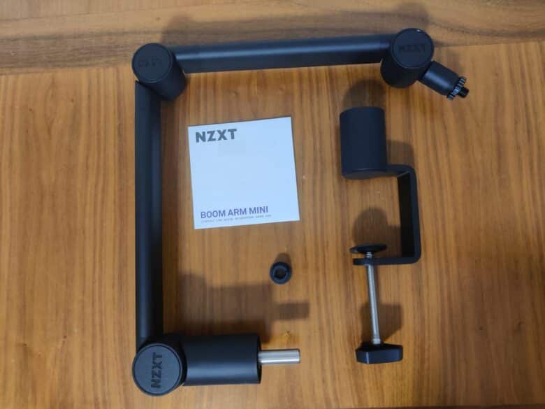 Der Lieferumfang des Boom Arm Mini