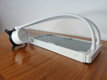 Seitenansicht auf die AiO-Wasserkühlung