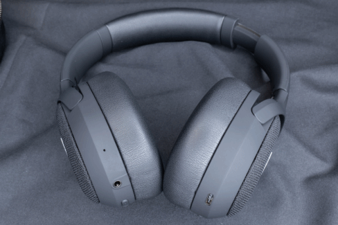 Einklappbare Ohrmuscheln