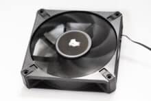 Corsair AF120 Elite dreht sich.