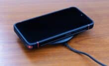 Gigaset Wireless Fast Charger 2.0: Mit Gigaset GS5 (Oberseite)