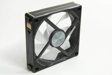 Lian Li Uni Fan AL120 V2 Lüfter von hinten