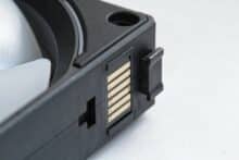 Kontakte an der Seite der Lian-Li Unifan AL120