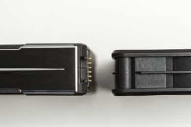 Zwei unterschiedlich dicke Lüfter von der Seite